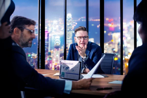 Secrets of successful business peoples