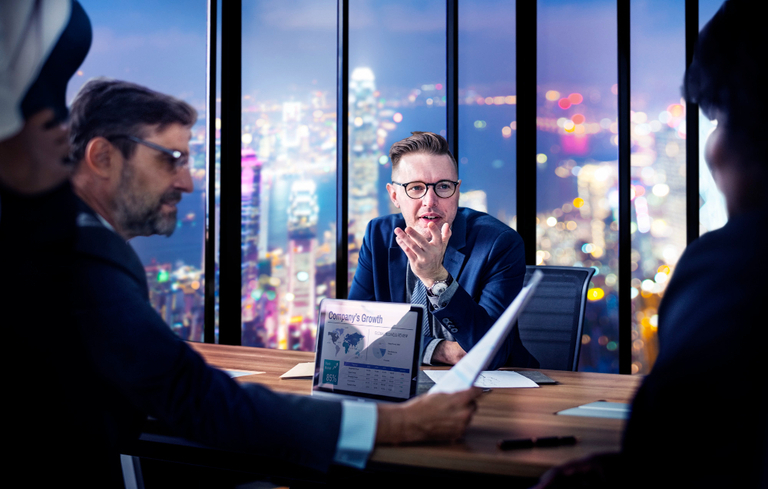 Secrets of successful business peoples